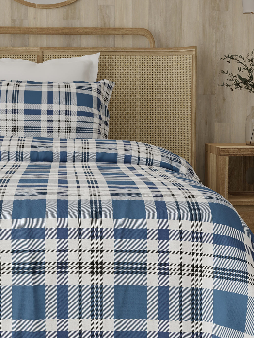 Zen 225 CVC Blue Geometrical 1 Single Size Bedsheet with 1 Pillow Cover