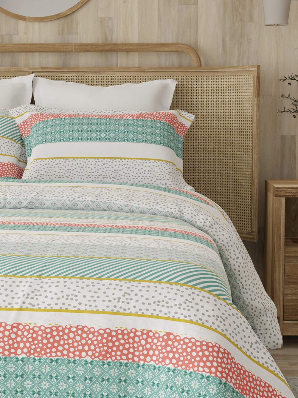 Zen 225 CVC Multicolor Stripes 1 Double Size Bedsheet with 2 Pillow Covers