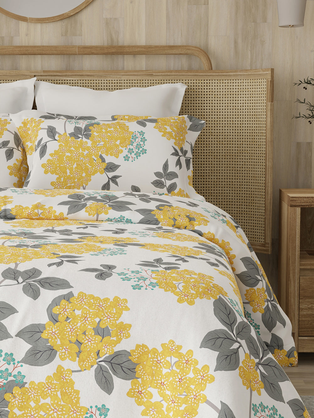 Zen 225 CVC Yellow Floral 1 Double Size Bedsheet with 2 Pillow Covers