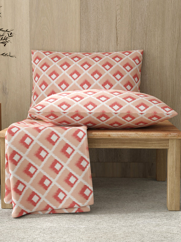 Zen 225 CVC Peach Geometrical 1 Double Size Bedsheet with 2 Pillow Covers
