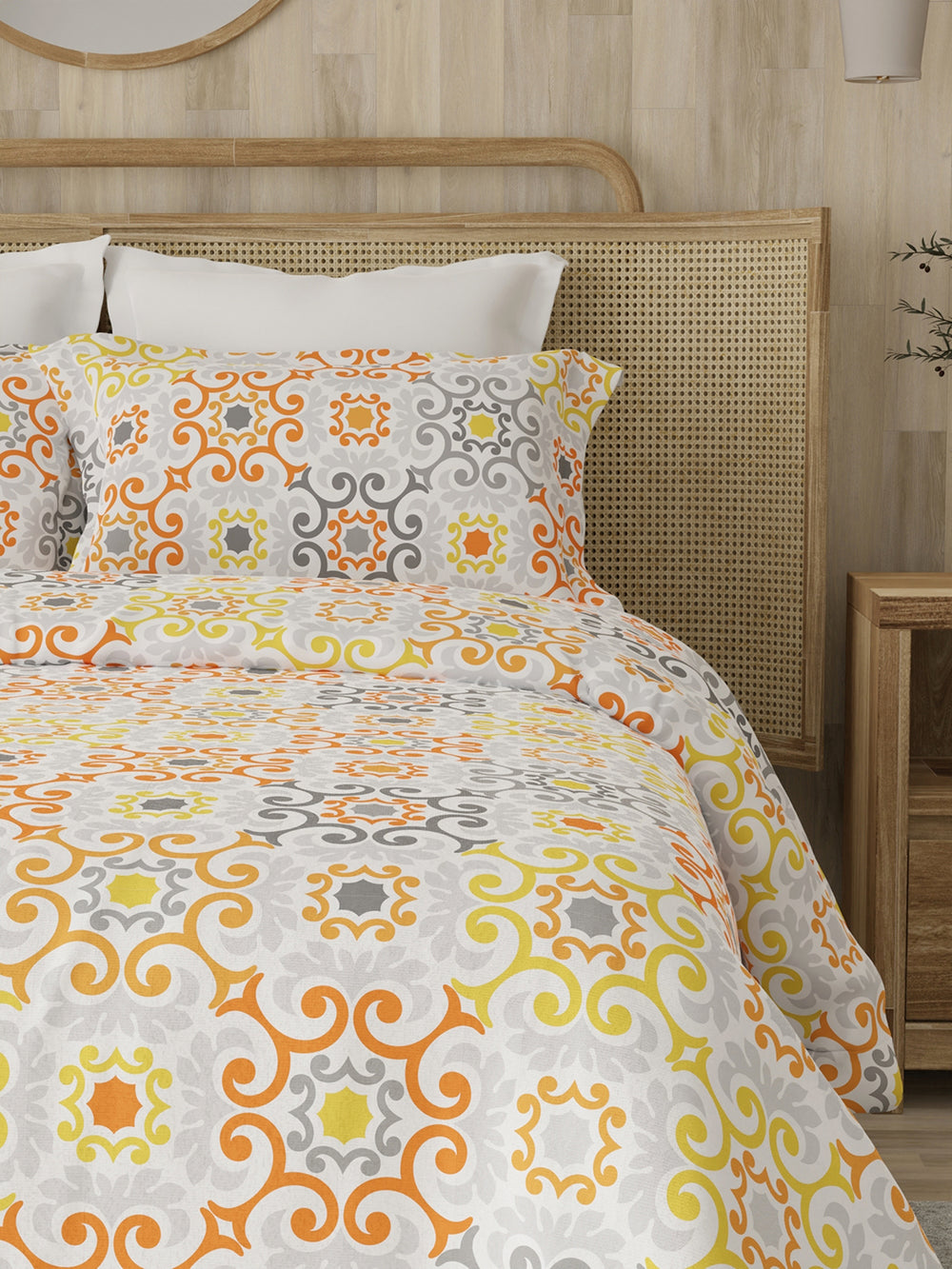 Zen 225 CVC Multicolor Ethnic 1 Double Size Bedsheet with 2 Pillow Covers