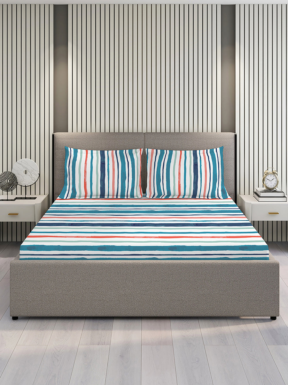 Duracount 225 CVC Blue Stripes 1 King Size Bedsheet with 2 Pillow Covers