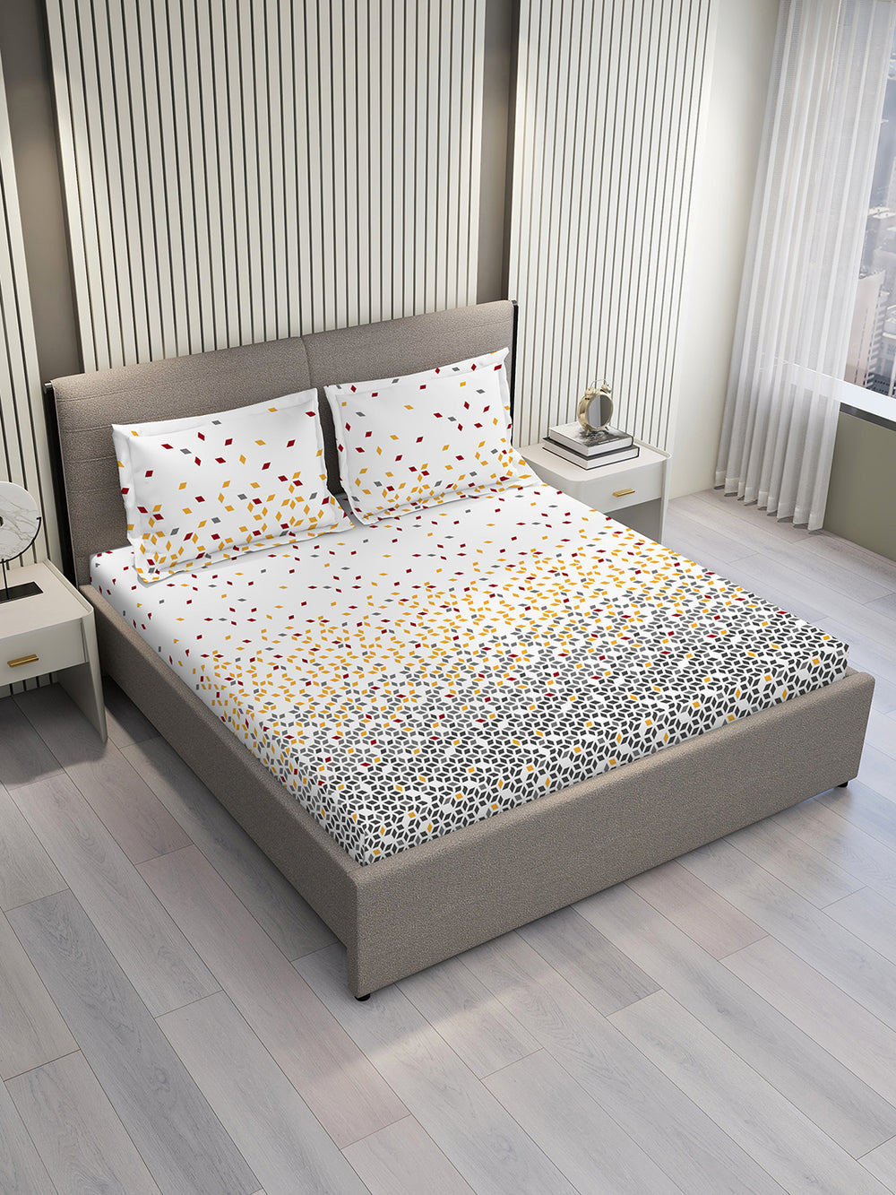 Argos 225 CVC White Geometrical 1 King Size Bedsheet with 2 Pillow Covers