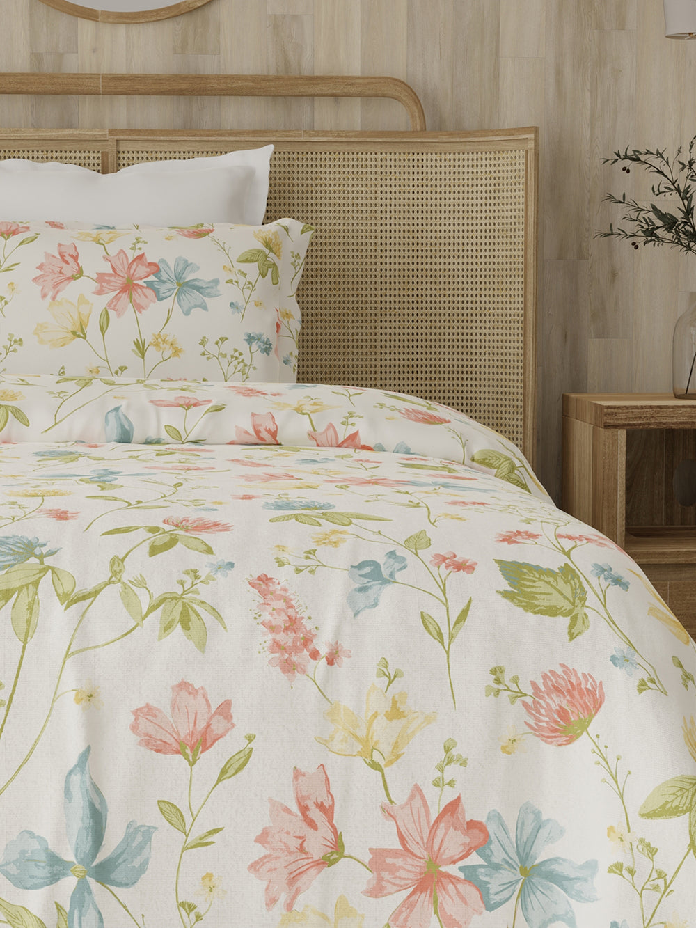 Zen 225 CVC Multicolor Floral 1 Single Size Bedsheet with 1 Pillow Cover
