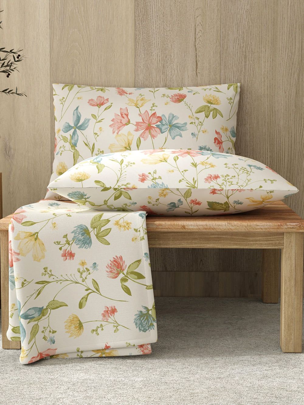 Zen 225 CVC Multicolor Floral 1 King Size Bedsheet with 2 Pillow Covers