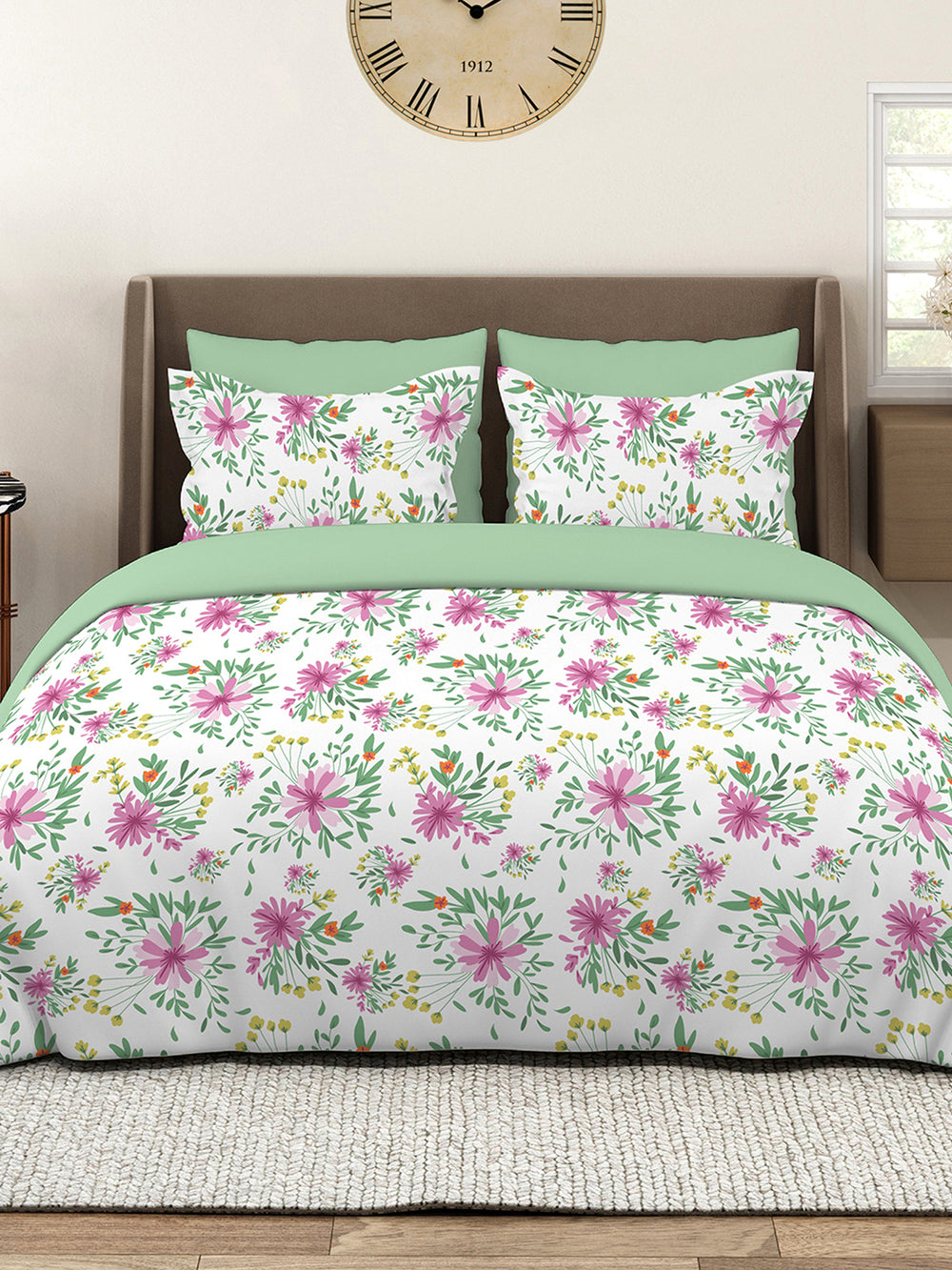 Marigold 100% Cotton 144 TC Multicolor Floral 1 King Size Bedsheet with 2 Pillow Covers