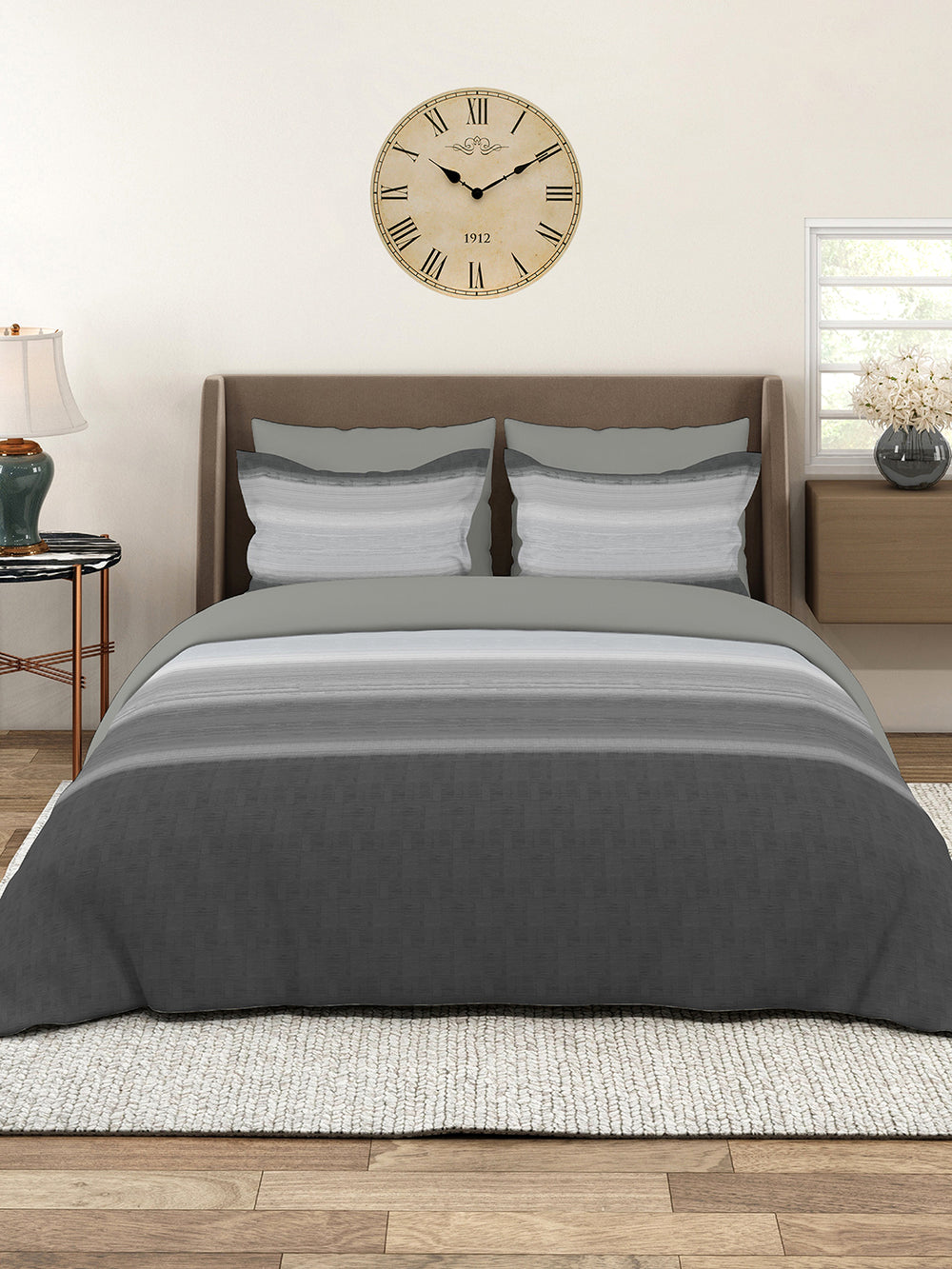 Duracount 225 CVC Grey Stripes 1 King Size Bedsheet with 2 Pillow Covers