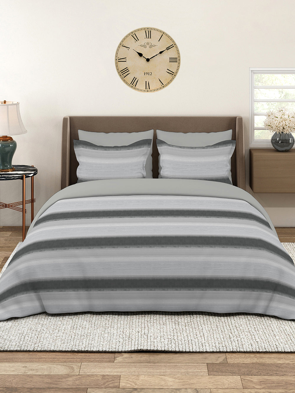 Duracount 225 CVC Grey Stripes 1 King Size Bedsheet with 2 Pillow Covers