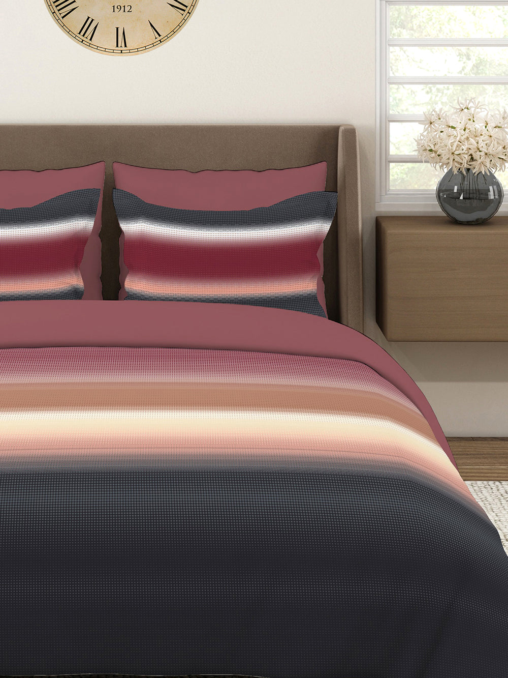 Durathread 225 CVC Multicolor Stripes 1 King Size Bedsheet with 2 Pillow Covers