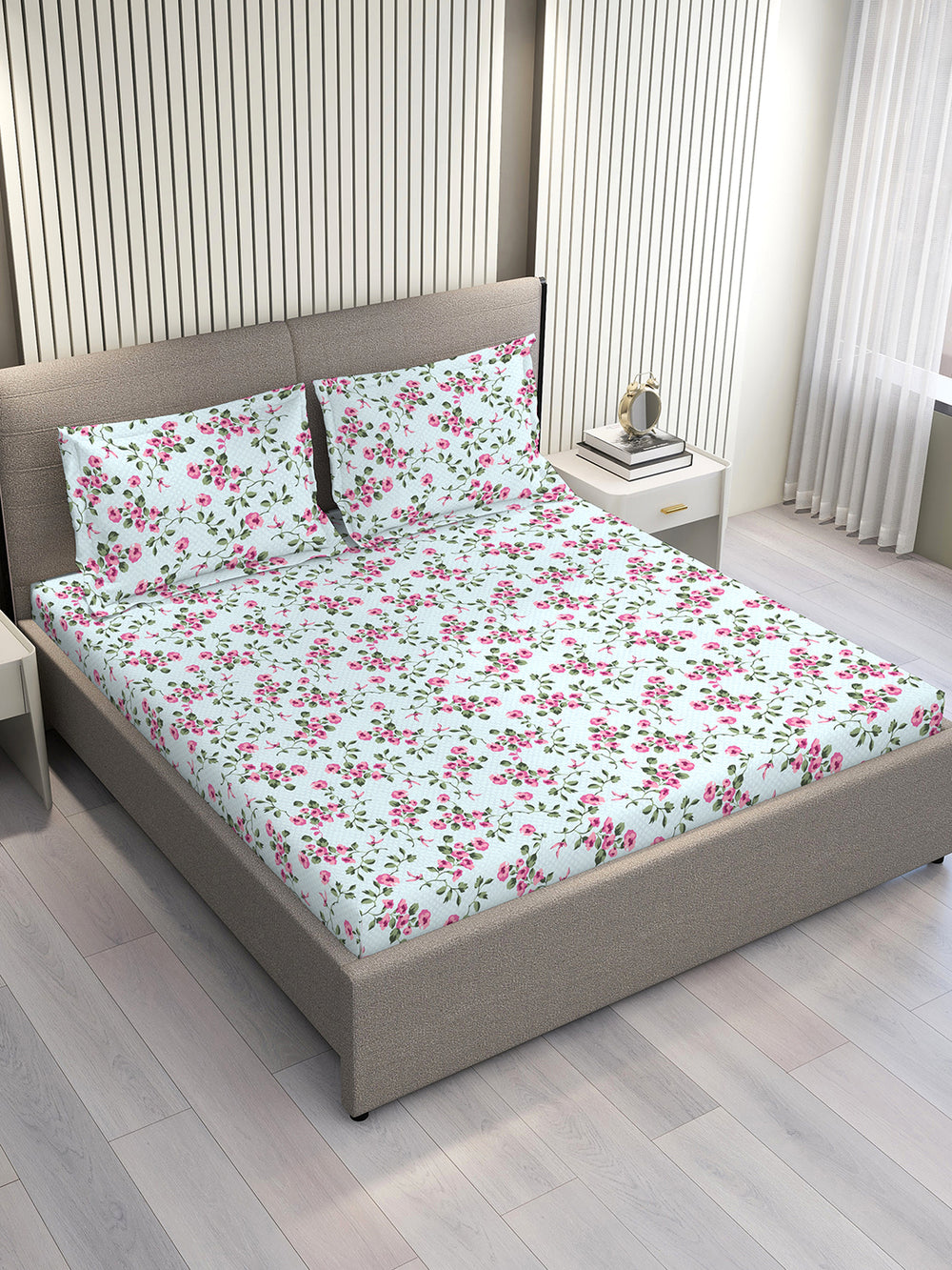 Home Easy 100% Cotton 144 TC Blue Floral 1 King Size Bedsheet with 2 Pillow Covers