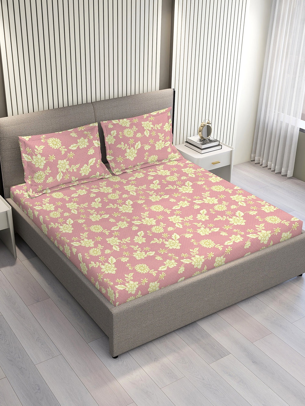 Home Easy 100% Cotton 144 TC Pink Floral 1 King Size Bedsheet with 2 Pillow Covers