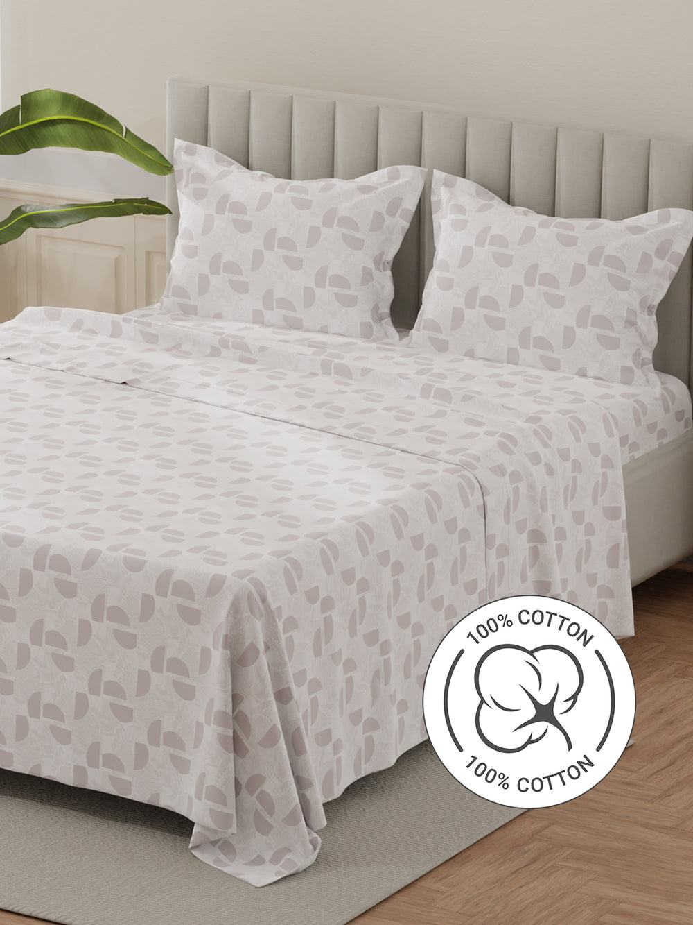 Lumina Floret 100% Cotton 144 TC Grey & White Geometrical Print King Bedsheet with 2 Pillow Covers
