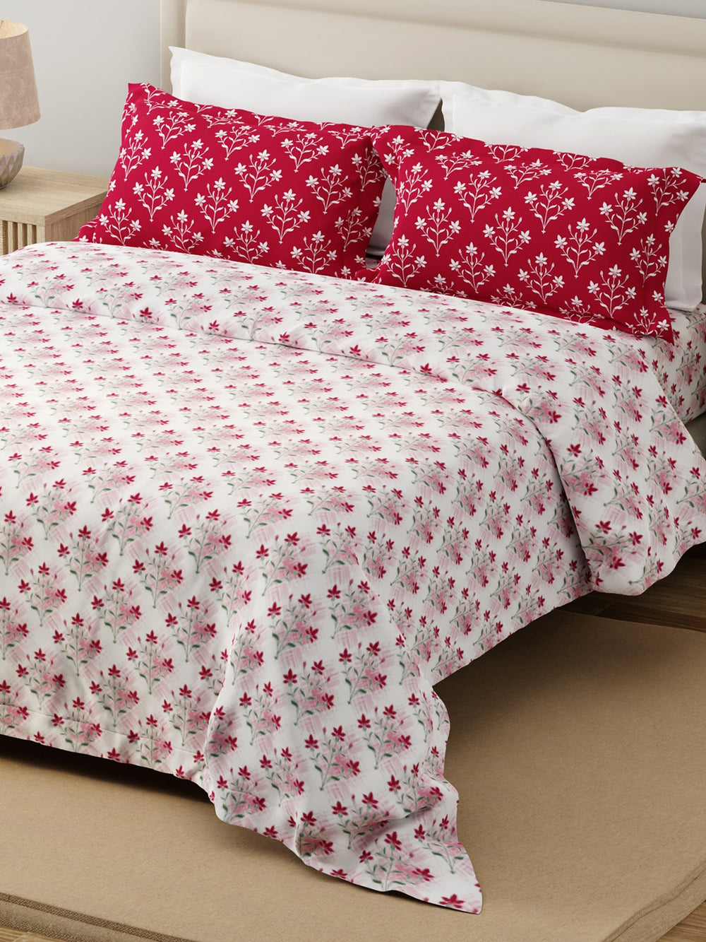 Forever 100% Cotton 120 TC Pink & White Floral King Bedsheet with 2 Pillow Covers