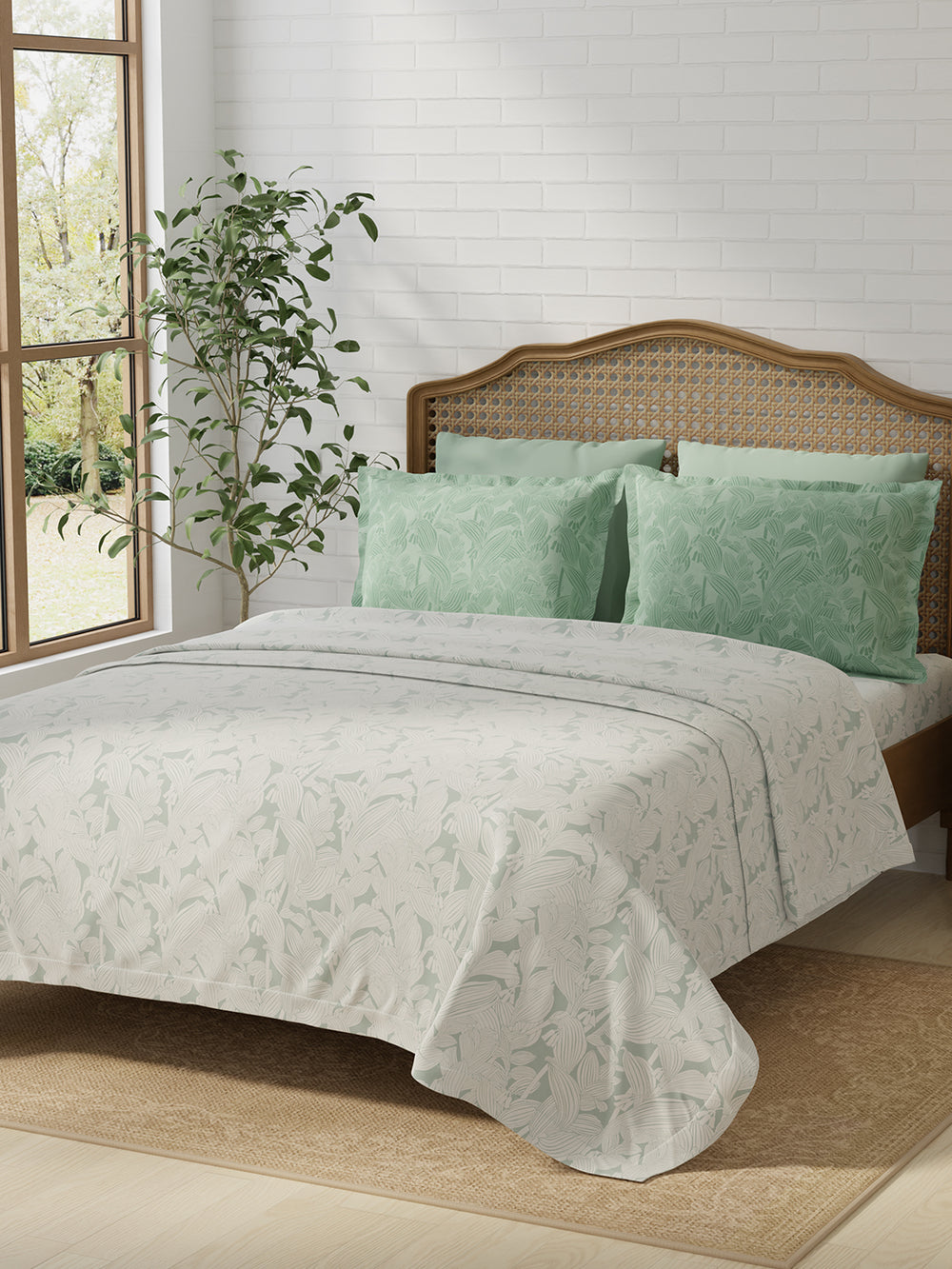 Pure Nest 100% Cotton 180 TC Green & White Floral King Bedsheet with 2 Pillow Covers