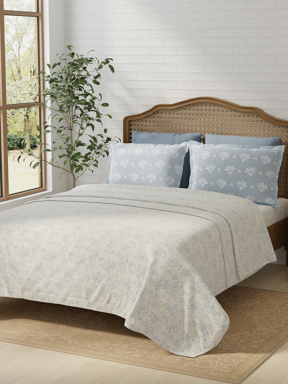 Pure Nest 100% Cotton 180 TC Blue Floral King Bedsheet with 2 Pillow Covers